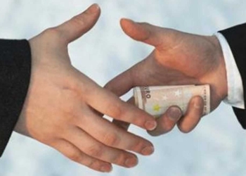 ضبط مسؤول بزراعة الدقهلية أثناء تقاضية رشوة مالية
