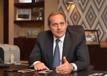 رئيس البنك الأهلي يحذر من التعامل على عملات البيتكوين