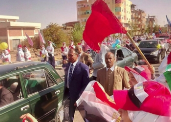 مسيرة طلابية لدعم ترشيد استهلاك الكهرباء والمياه بالوادي الجديد