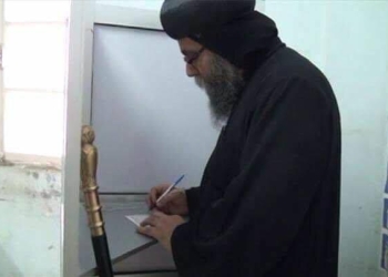الأنبا إسطفانوس يُدلي بصوته في الإنتخابات الرئاسية