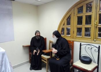 الأنبا يوساب يستقبل الأنبا مكاري بالأقصر