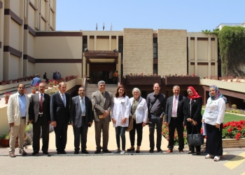 وفد “هانوفر” يتفقد مركزي جراحة الكلى والجهاز الهضمي بجامعة المنصورة