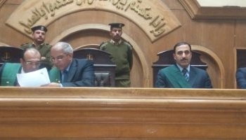 تأجيل محاكمة 26 متهماً بالهجوم على فندق الأهرامات الثلاثة" لـ 24 يونيو