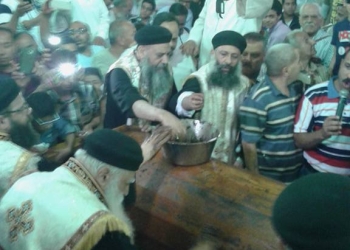 احتفالات مدينة إسنا بـ “الأم دولاجي وأولادها الأربعة”