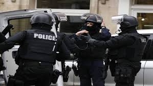 الشرطة اليونانية تعتقل شخصين بعد الاعتداء علي عمدة سالونيكا