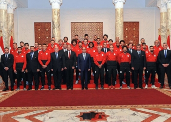 بالصور .. "السيسى" يستقبل بعثة المنتخب الوطني لكرة القدم