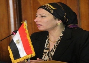 وزيرة البيئة تبحث تفعيل مصانع تدوير المخلفات وتحويلها الى طاقة