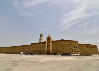استعدادات بدير الأنبا مقار العامر بوادي النطرون لاستقبال جثمان الأنبا أبيفانيوس