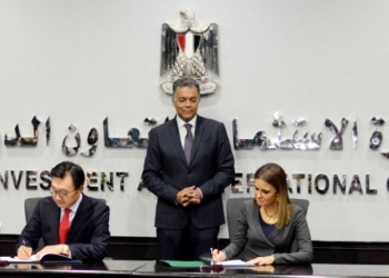 مصر وكوريا الجنوبية توقعان اتفاقًا لدعم مشروع توريد وتصنيع 32 قطار لمترو الانفاق بقيمة 243 مليون يورو