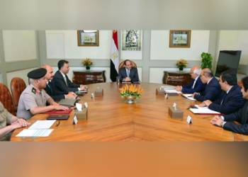 الرئيس "السيسي" يُناقش خطة تنفيذ مشروعات الدولة العملاقة ومترو الأنفاق