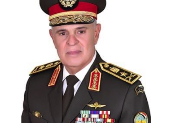 الفريق محمد فريد يغادر إلى السودان