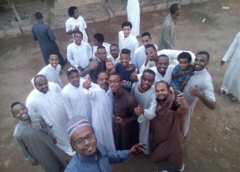 بالصور.. صلاة الرحم تجمع النوبين في العيد بأسوان