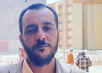 "أوقاف المنيا" تتواصل مع المقاول القبطي المتبرع ببناء مسجد لتكريمه
