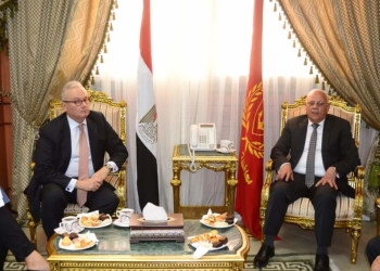 محافظ بورسعيد: افتتاح المستشفى الإيطالي ببورسعيد في يونيو القادم وإنشاء معهدين للتمريض والفندقة