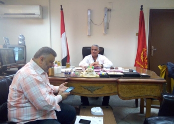 “رخا ” يلتقى رئيس جمعية الباعه الجائلين لمناقشه تقنين اوضاعهم وانشاء سوق مجمعه ببورسعيد