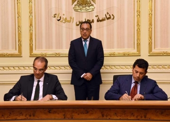 رئيس الوزراء يشهد توقيع اتفاقية بين وزارتي الاتصالات والشباب والرياضة لتطوير 100 مركز شباب بالمحافظات