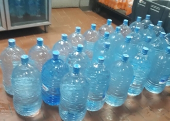 الصحة: إعدام 2356 لتر مياه معبأة لشركة ” اكواسكاي”