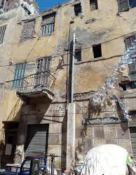 حي وسط الإسكندرية يزيل  6 عقارات تمثل خطورة داهمة على الأرواح
