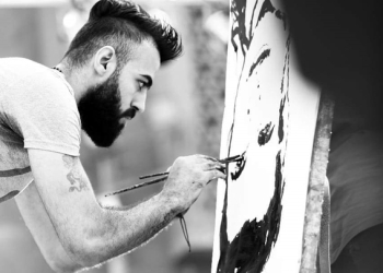 وطنى" تحاور البير مجدى رسام يرسم بالمقلوب" والنار
