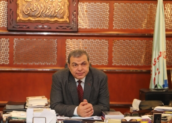 “القوى العاملة”: توثيق 5 عقود لبحارة مصريين برواتب 3450 يورو للعمل باليونان