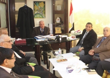 نقابة المعلمين: نرفض تجميد رواتب ومكافآت المعلمين على أساسي 2014