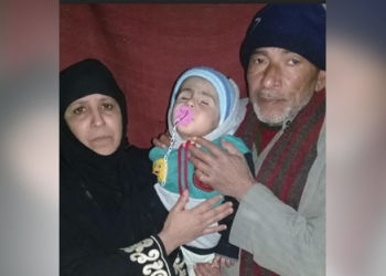 أسرة طفل بالمنيا تتهم طبيب بإصابته بالعمى