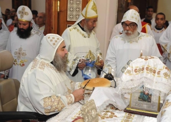 مشاهد من قداس التذكار الأول لنياحة مثلث الرحمات