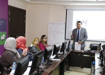 “تنمية مهارات المرأة” بـ”القومي للمرأة” ينهي تدريبه مع المعهد المصرفي