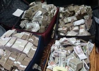 تفشى ظاهرة الرشاوى المالية بمحافظات القاهرة وأسيوط والمنوفية