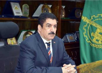 محافظ القليوبية يتابع خطة تنفيذ المشروعات الخدمية والإستثمارية للعام المالي 2019/2018