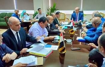 “الري” يناقش موقف عملية توريد وتركيب شبكة الري العامة بترعة الشيخ جابر