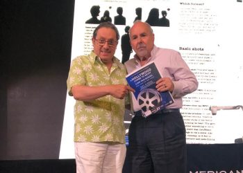 بالصور.. عادل عوض و أبنته جميلة  ينتهيان من ورشة سينمائية لـ«دوڤ سيمنز»