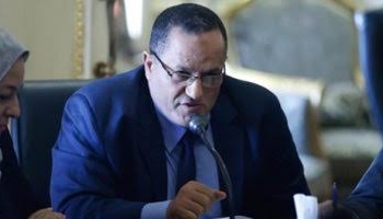 عمر حمروش