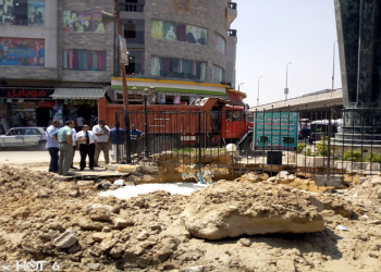 حي العامرية بالإسكندرية يغلق 6 محلات بدون تراخيص