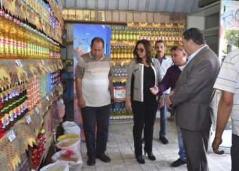 محافظ دمياط: حريصة على توافر السلع الغذائية للمواطنين بسعر منخفض
