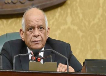 رئيس البرلمان يشيد بالأداء المتميز والروح الرياضية العالية لمنتخب كرة اليد
