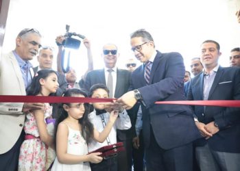 وزير الآثار ومحافظ الغربية يفتتحان متحف آثار طنطا