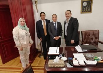 مستشارسفارة كوبا يبحث مع مسئولين مصريين التعاون بالصناعات الدوائية