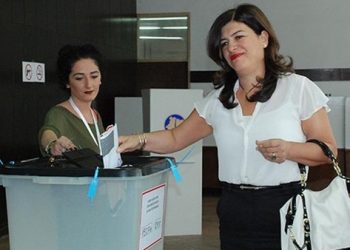 انتخابات في كوسوفو وسط ضغوط لمعاودة الحوار مع صربيا