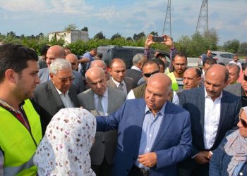 محافظ الدقهلية ووزير النقل يتفقدان طريق رافد جمصه