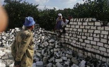 حملة لإزالة التعديات بقريتى بلقس وميت حلفا