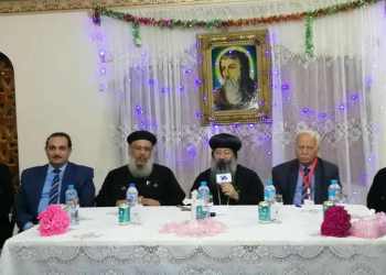 بالصور.. الأنبا مارتيروس يلقي محاضرة عن مصطلحات هامه فى كنيستنا القبطية بمعهد المشورة بكنيسة الأنبا أثناسيوس