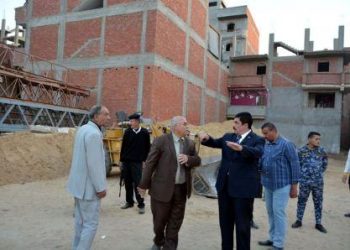 محافظ القليوبية يستكمل حملاته ببنها لمتابعة إزالة المباني المخالفة