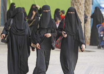 حظر النقاب علي عضوات هيئة تدريس جامعة القاهرة