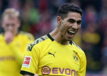 “حكيمي” أفضل لاعب صاعد.. و “بلايلي” يتفوق على حامد ويفوز بالأفضل في أفريقيا