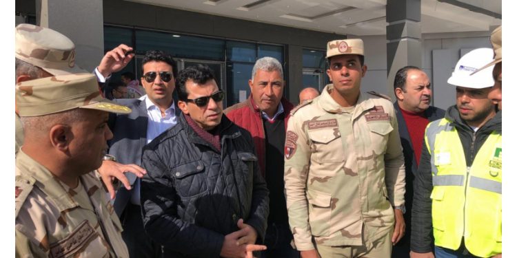 وزير الشباب يتفقد الصالة المغطاة التي ستستضيف بطولة العالم ٢٠٢١ بالعاصمة الجديدة