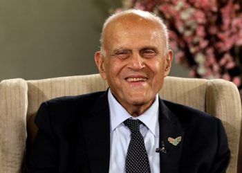 دار الإفتاء المصرية: مجدي يعقوب يستحق كلَّ خير