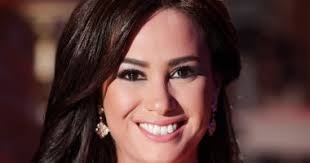 الفنانة هند صبرى تنعى المهندس “خالد بشارة” وتقدم العزاء لساويرس