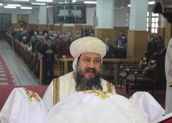بالصور.. يوم روحى لخدام إيبارشية السويس بمشاركة الأنبا بموا و الأنبا ارسانيوس