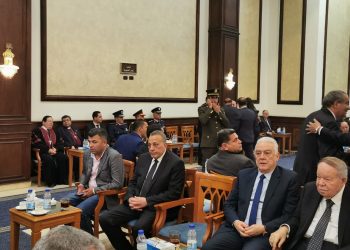 وفد رئاسة الطائفة الإنجيلية يقدم واجب العزاء لأسرة مبارك